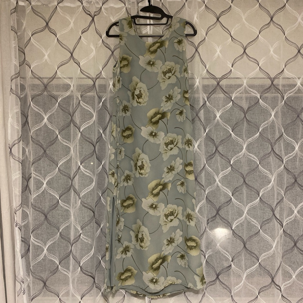 Vintage Valerie Stevens Green floral print maxi dress with a double slit
